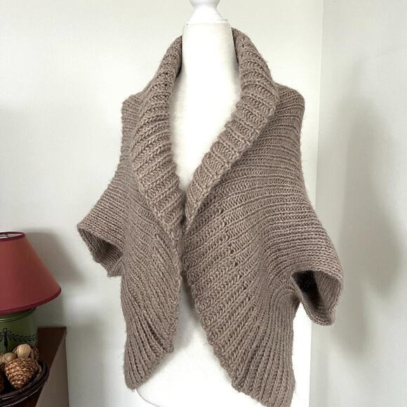 Renee's NYC Tan Chunky Knit Cocoon Sweater (OSFM) - Picture 2 of 4